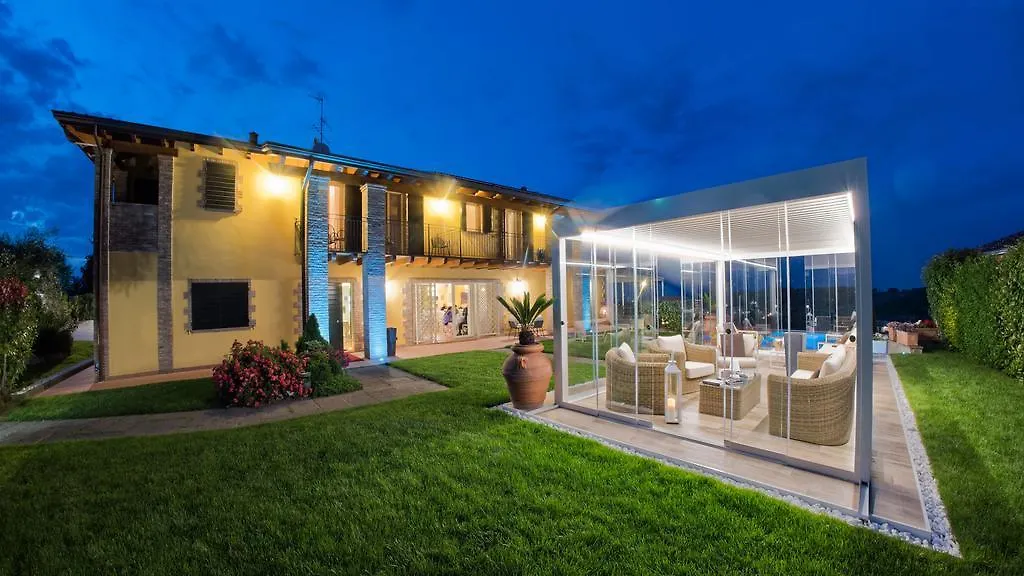 Agriturismo Acetaia Sereni Marano sul Panaro 0*,  Italy